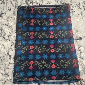Blue Flowered Neck Gaiter